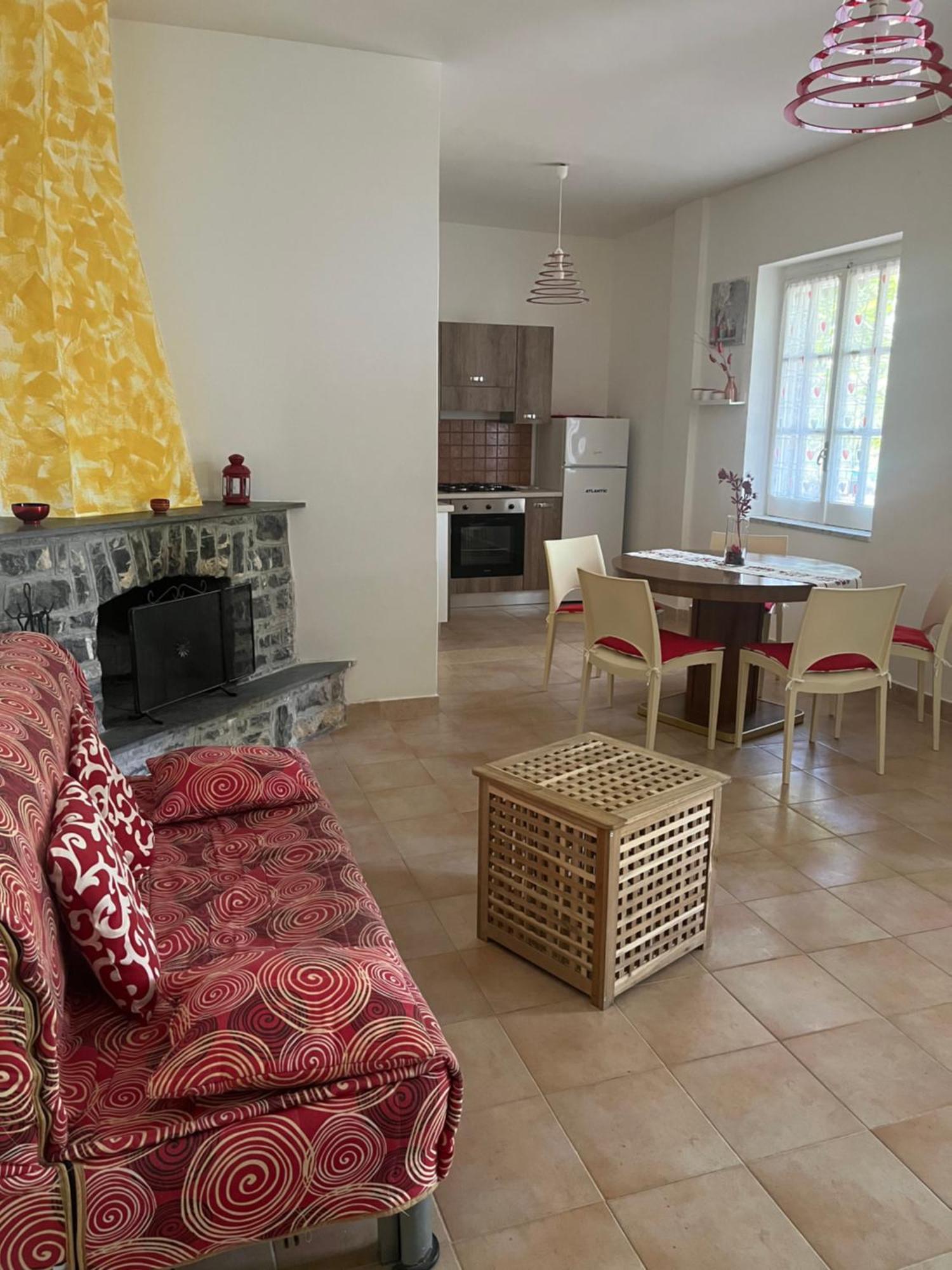 Casa Vacanze Alfano アシェーア エクステリア 写真